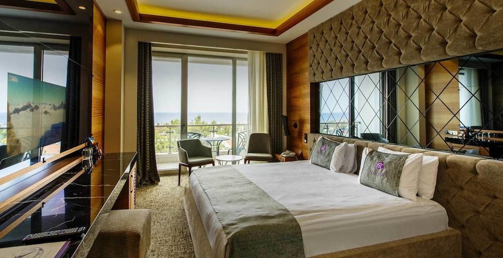 Malpas Hotel Ájosz Epíktitosz Kültér fotó