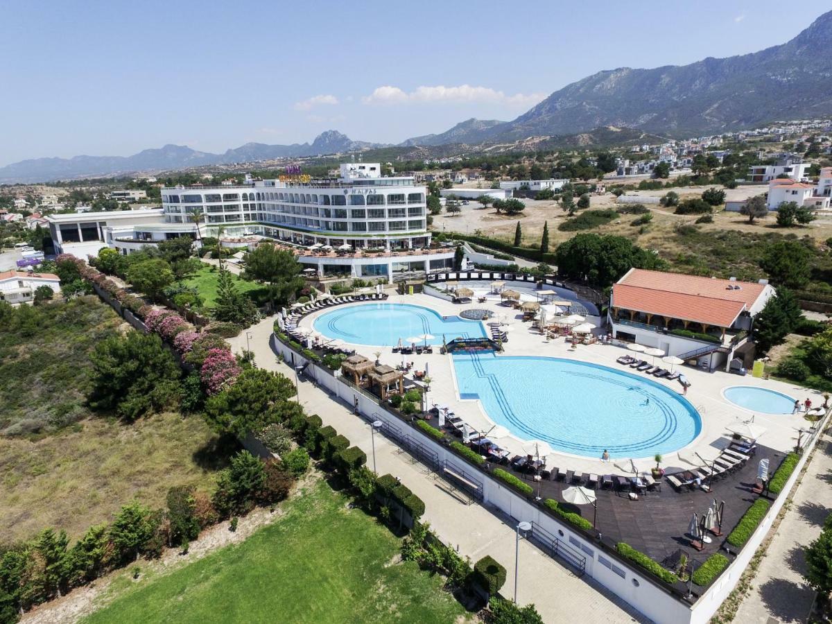 Malpas Hotel Ájosz Epíktitosz Kültér fotó