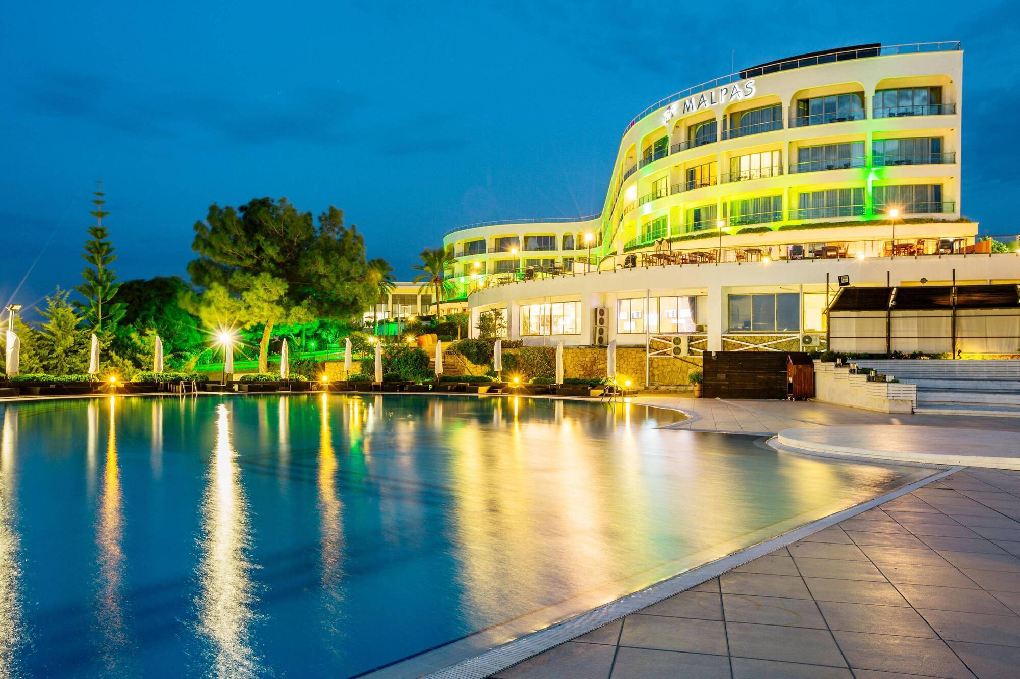 Malpas Hotel Ájosz Epíktitosz Kültér fotó